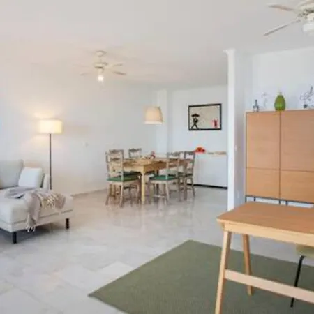 Panoramic Sea Views & Carvajal & Restaurant Apartment